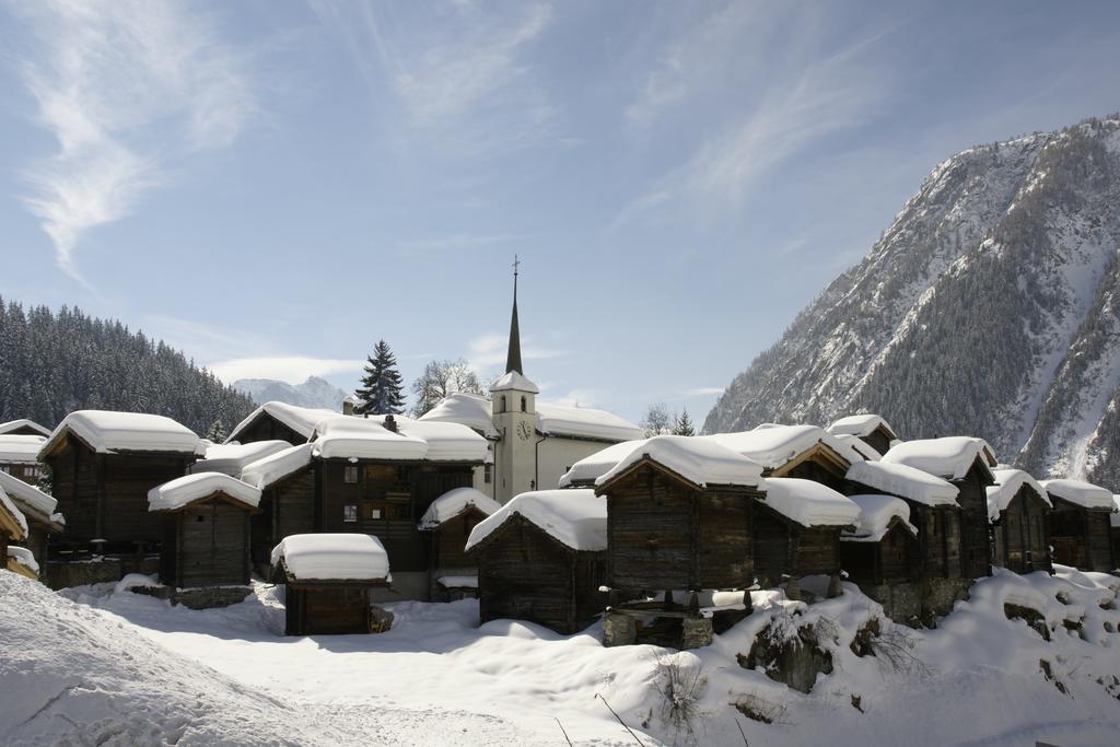 Swissalpschalet Chalet Timber Inn 4-5 Blatten bei Naters Exteriör bild